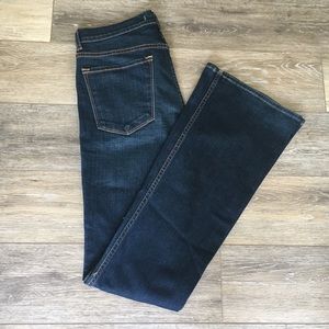 J Brand Medium Wash Blue Denim Flare 1019CO12 DKV